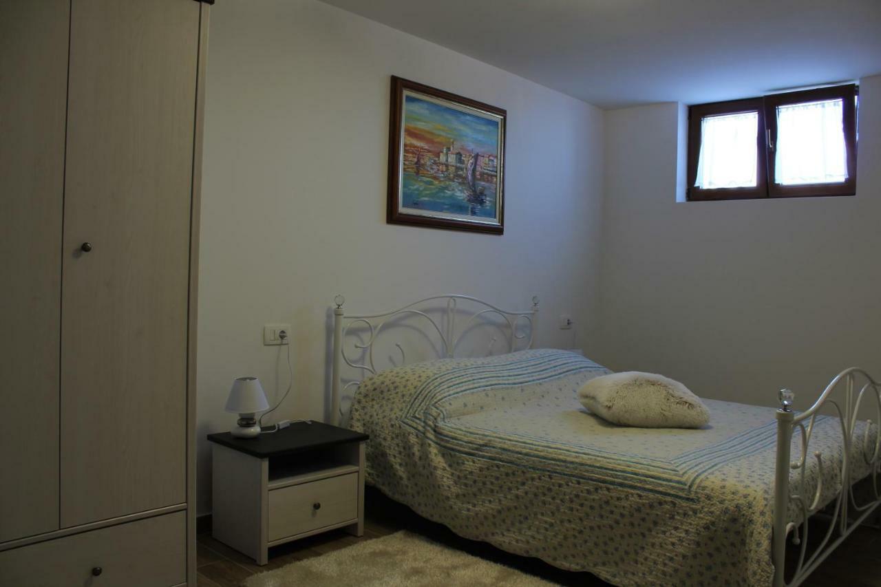 Apartman Robi Nova Vas  المظهر الخارجي الصورة