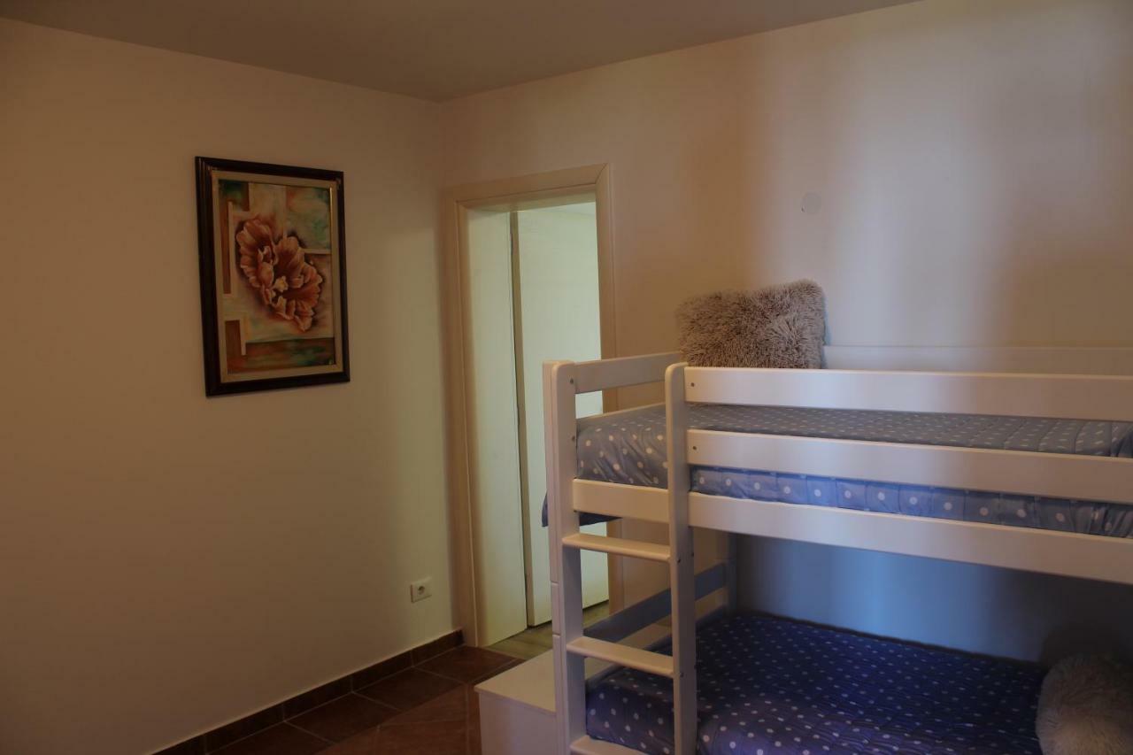 Apartman Robi Nova Vas  المظهر الخارجي الصورة